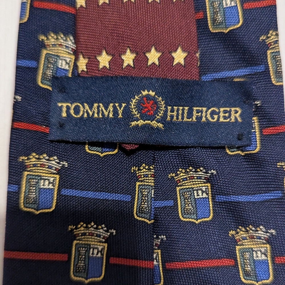 TOMMY HILFIGER Vintage Navy Crown Shield red and blue Pinstriped silk Neck Tie